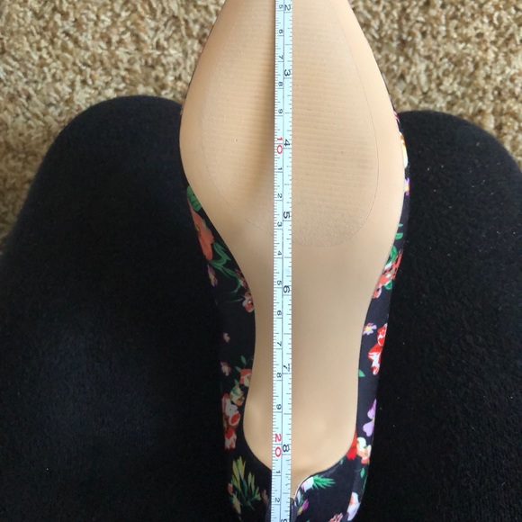 NWOT STEVE MADDEN Satin multi-colored boots - Picture 8 of 8